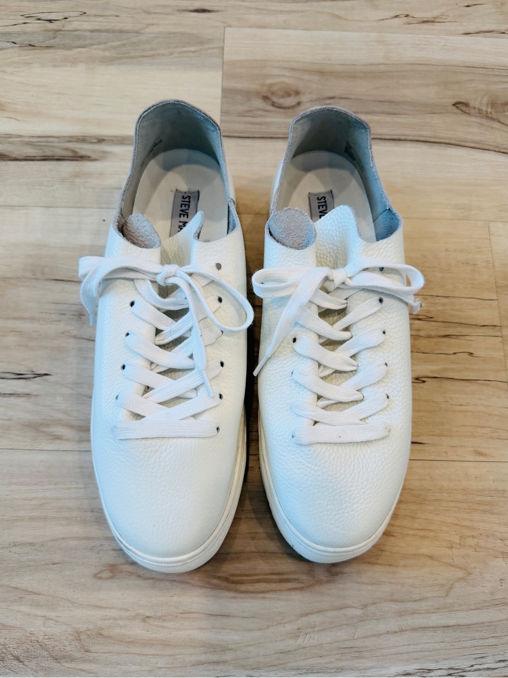 Steve Madden Leather Women’s Tennis Shoes 10